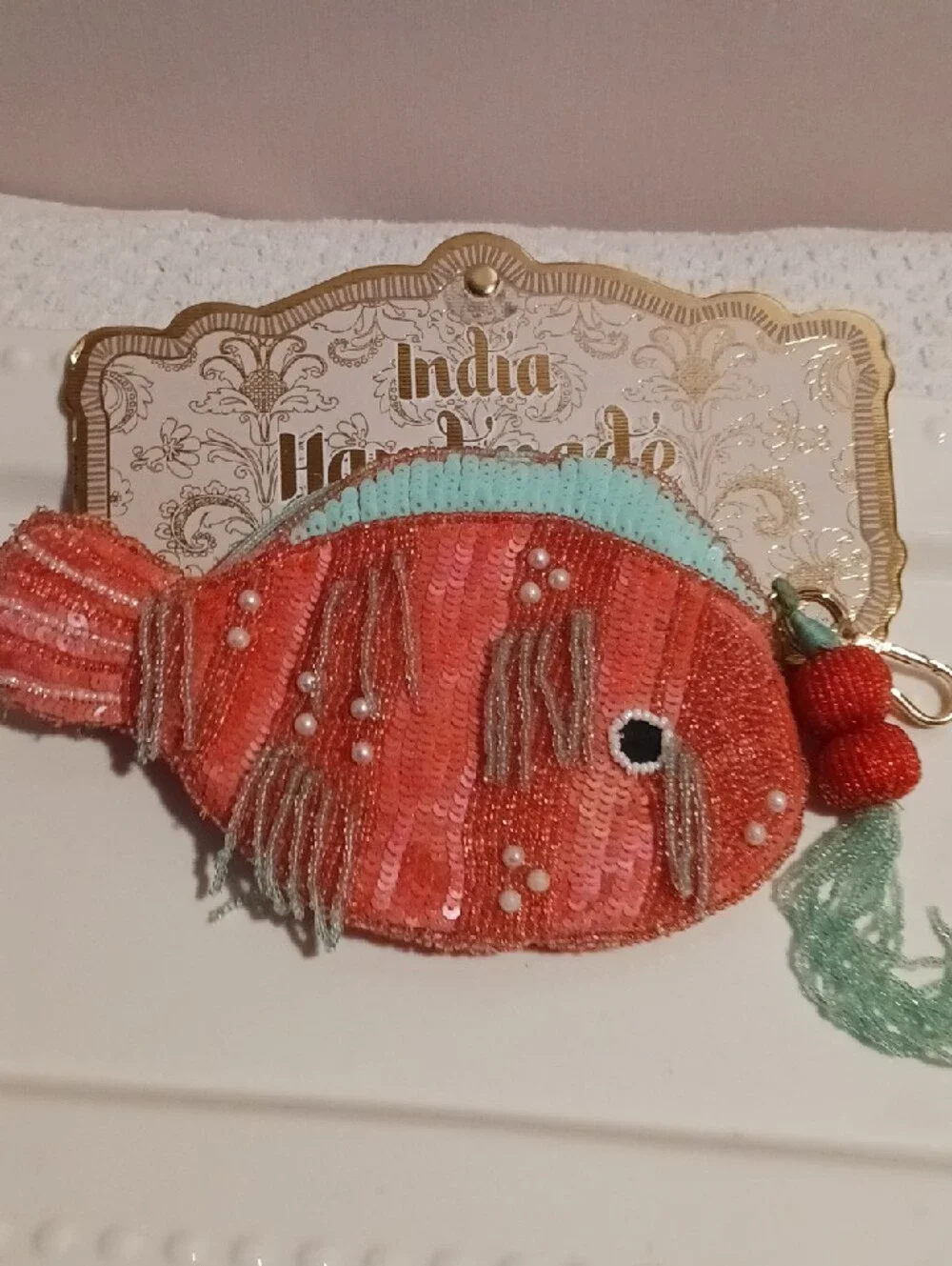 Gorgeous! Coral Fish Beaded Purse- Coral and Mint🐡 Beaded Tassle With Gold Clip